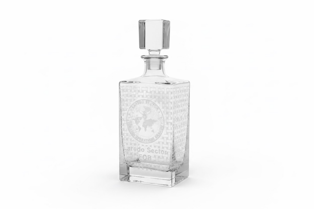 Polar Camel 810 mL Rectangle Glass Decanter