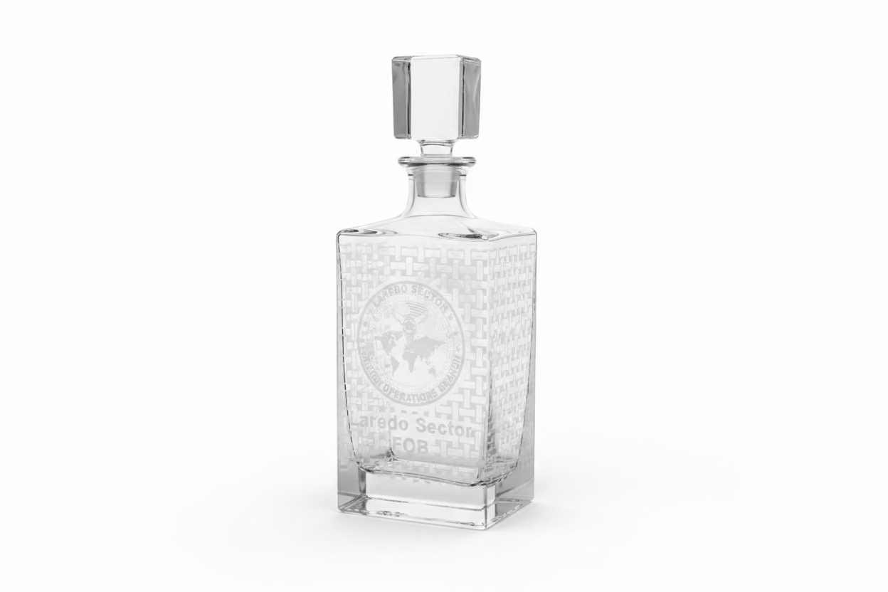 Polar Camel 810 mL Rectangle Glass Decanter